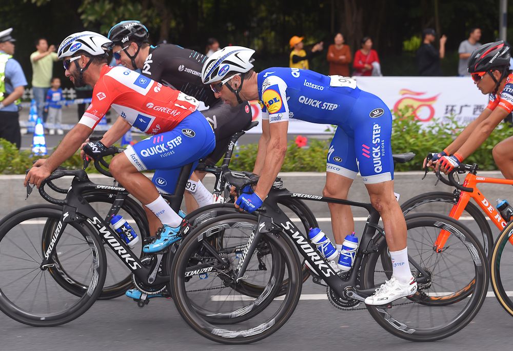 Max Richeze stretches his legs