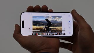 Apple iPhone 16 Pro HANDS ON