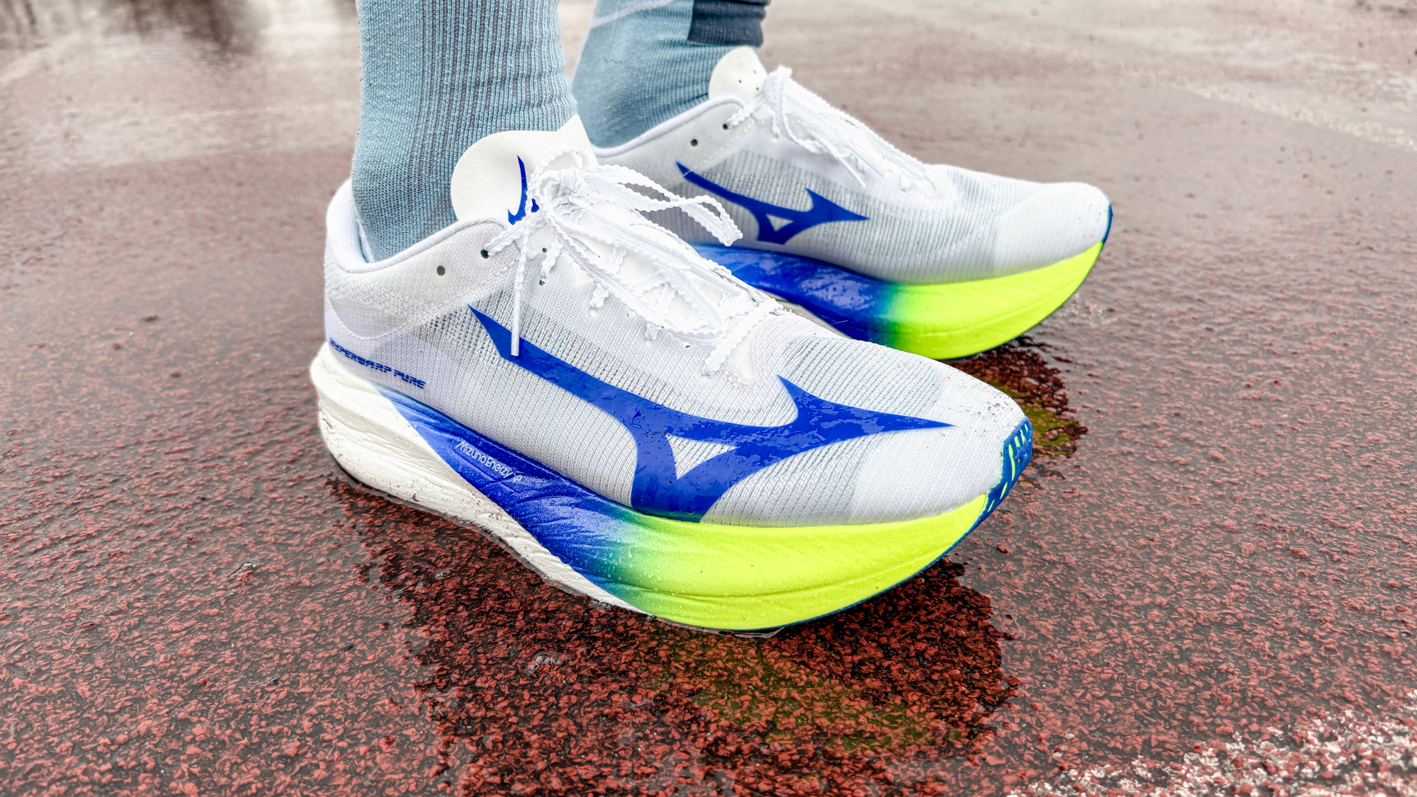 Mizuno Hyperwarp Pure