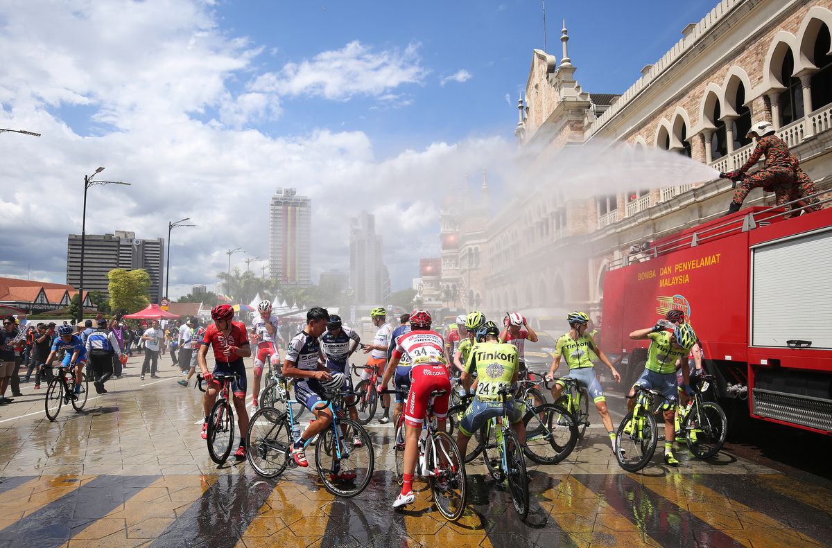 Riders try and cool down after another hot day in the saddle
