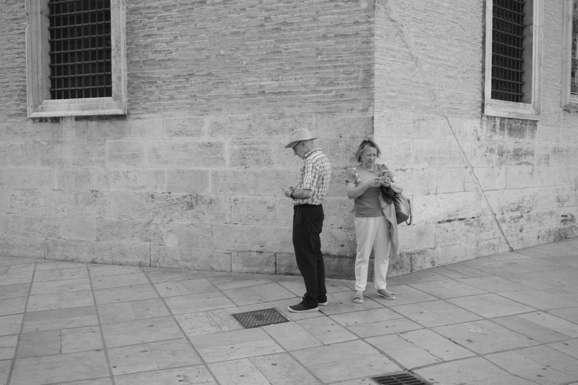Street photography in Valencia, Spain, taken with the Fujifilm X-E5 mirrorless camera and XF 23mm f/2.8 lens