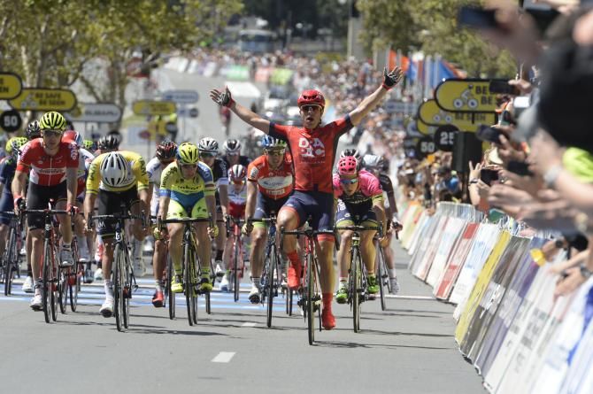 Wouter Wippert (Drapac) wins stage 6