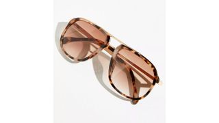 Sunglasses for round faces: Free People Island Time Aviator Sunglasses