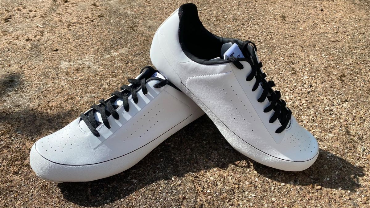 Cafe du Cycliste Road Shoes review stylish and stiff, but really