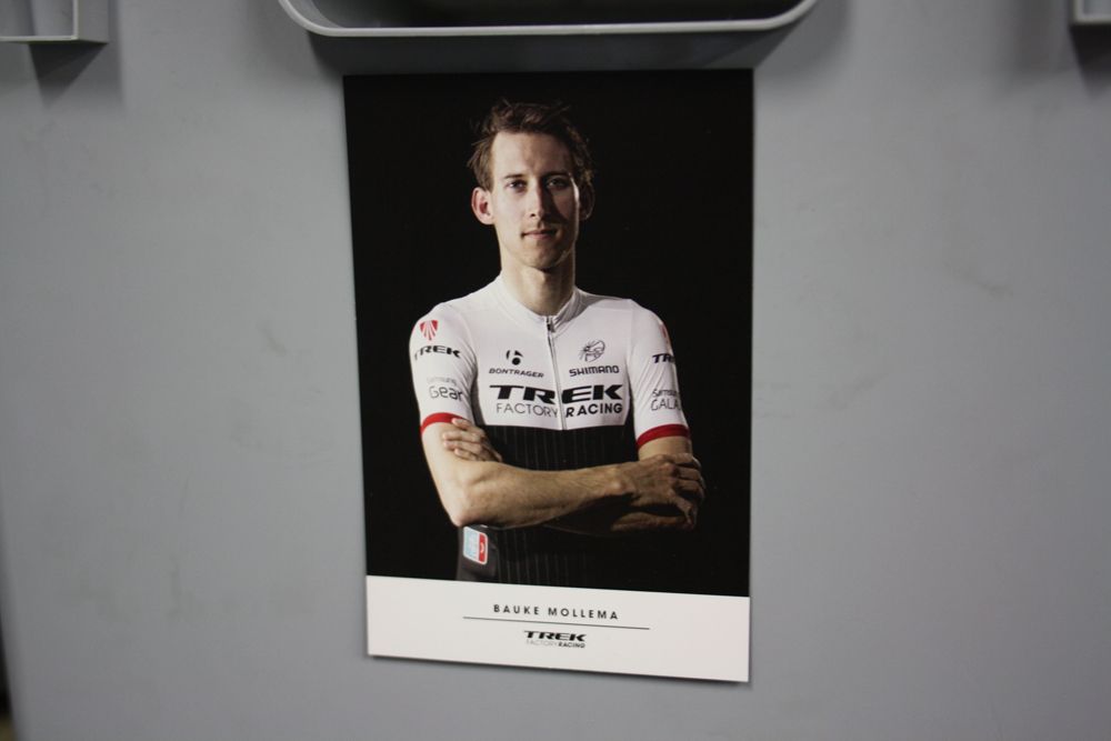 Bauke's box: Each rider is provided with a section in the team service course