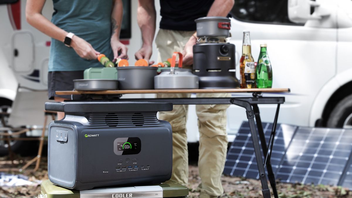 portable Growatt&#039;s first portable power station: the Infinity 1500.