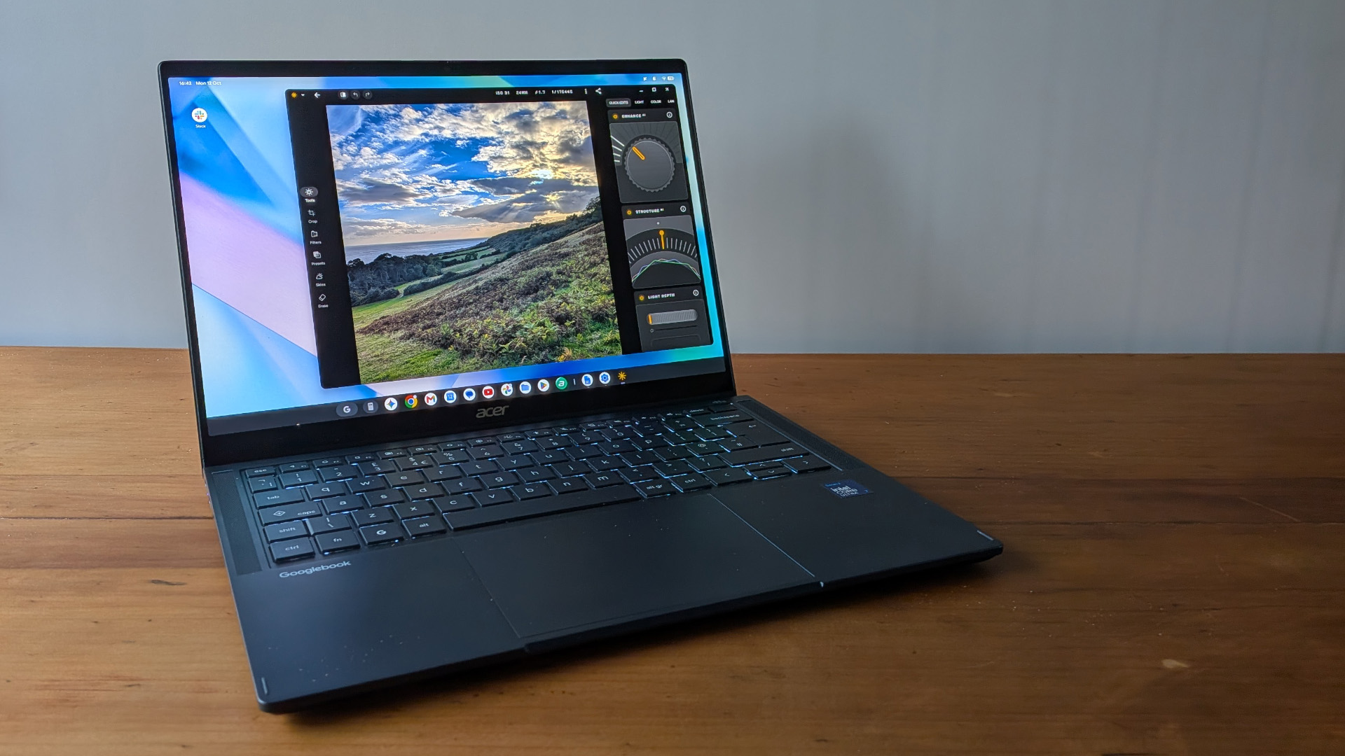 The Acer Googlebook 14 on a desk