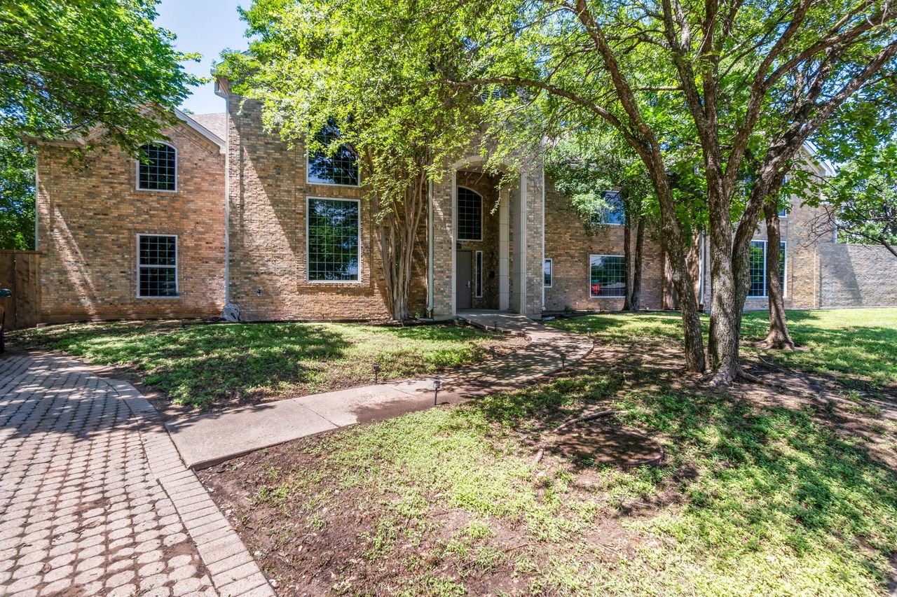 Data center house on Zillow