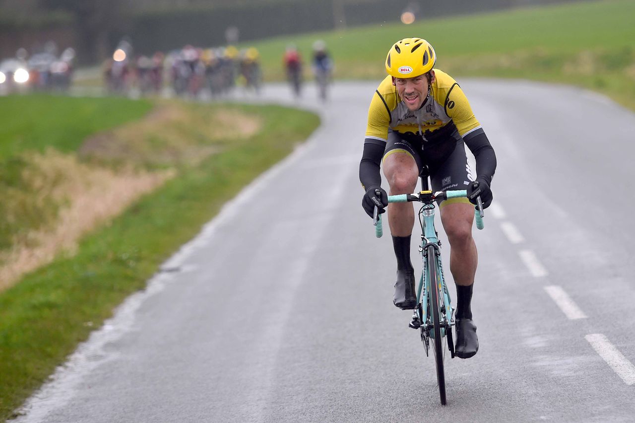 Maarten Tjallingii (Lotto-Jumbo) attacks