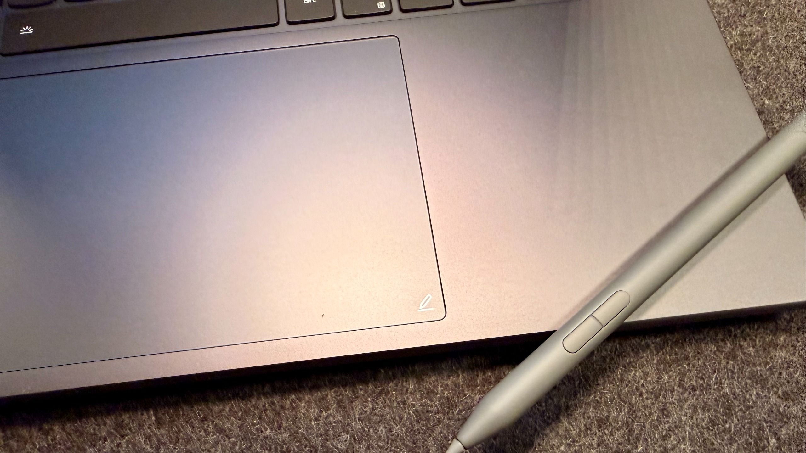 Lenovo | Pro 9i AE Gen 11
