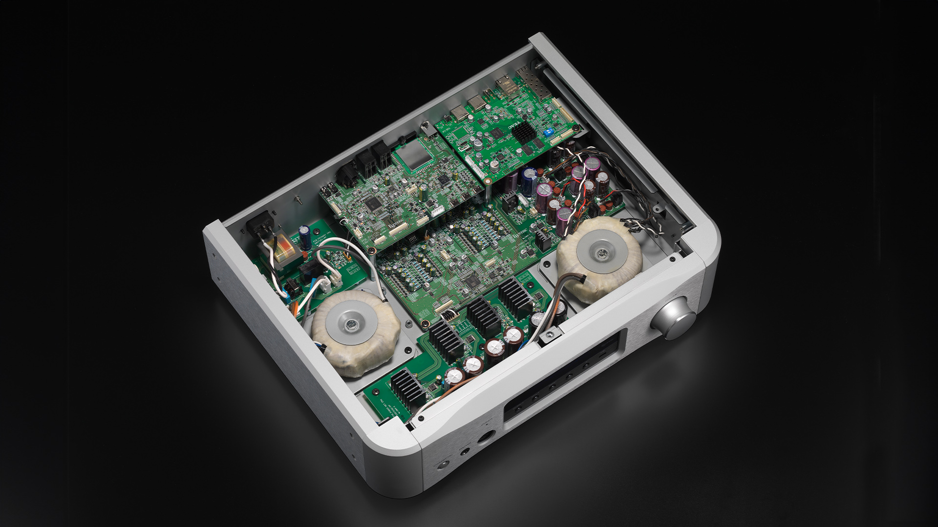 Esoteric N-05XE streaming preamp