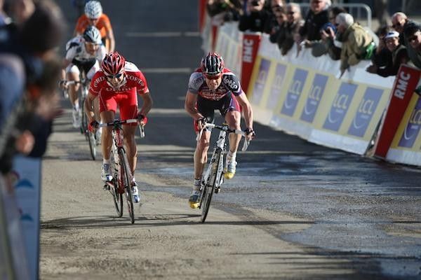 Moncouti&eacute; and Evans (r) duel it out for finishing order.