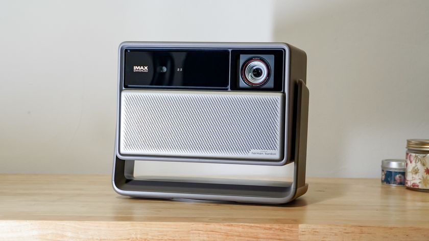 Xgimi Horizon 20 Pro 4K projector on a table