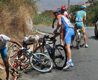 Christian Vande Velde crash, Vuelta a Espana 2010, stage three