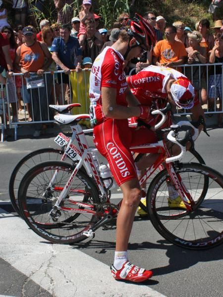 R&eacute;mi Pauriol's 'red vernice' Sidi Ergo 2 shoes aren't custom but their bright hue matches the team kit nicely.