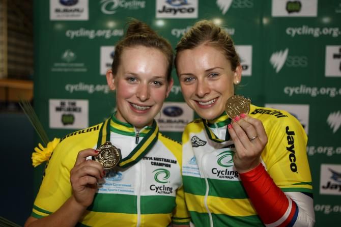 Jess Mundy and Annette Edmonson with their gold medals