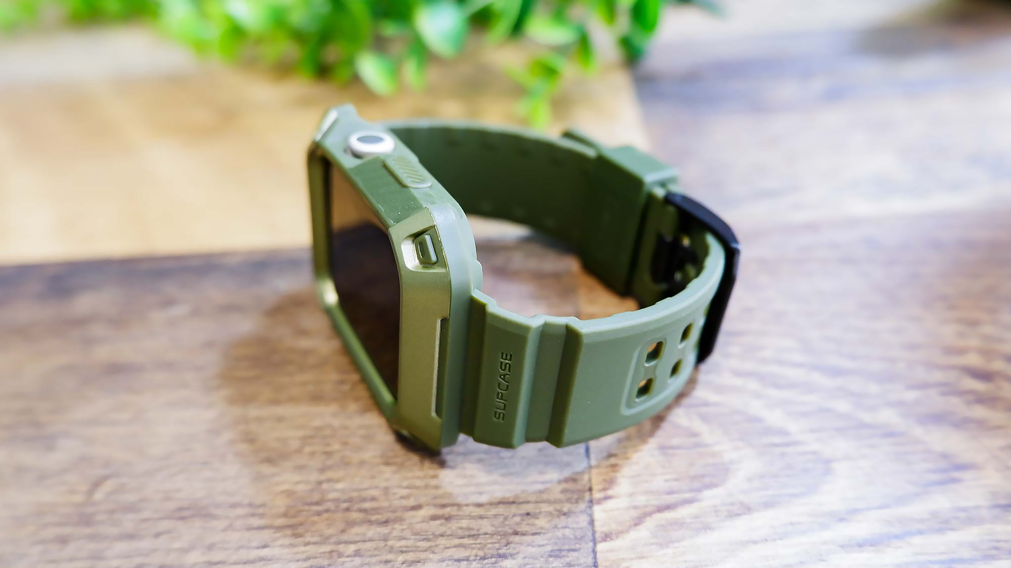 Best Apple Watch bands: Supcase Rugged Band
