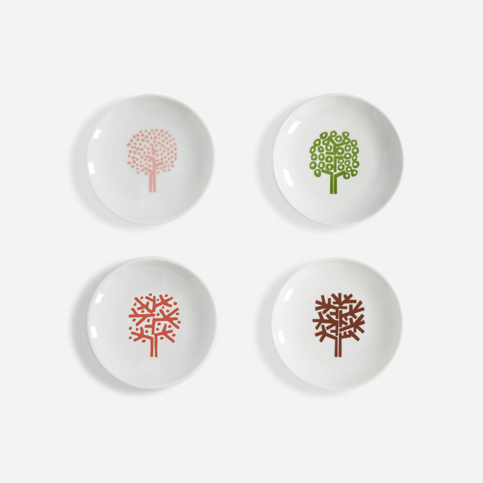 Set of four ashtrays