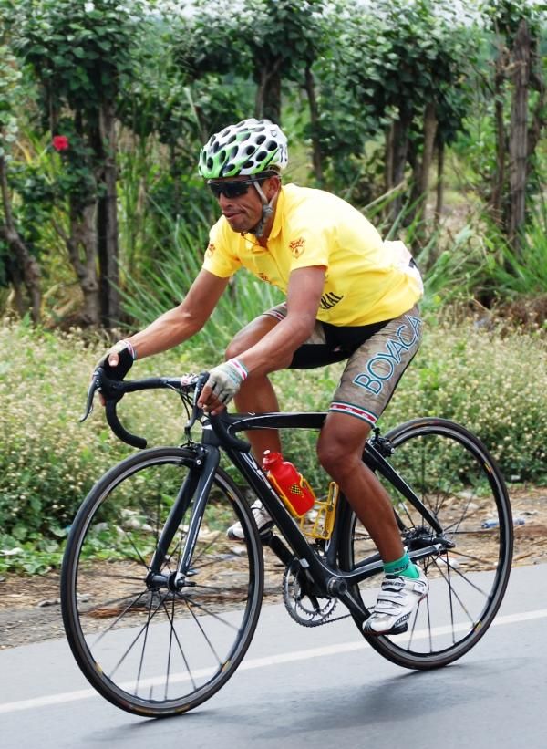 The race leader Fernando Camargo