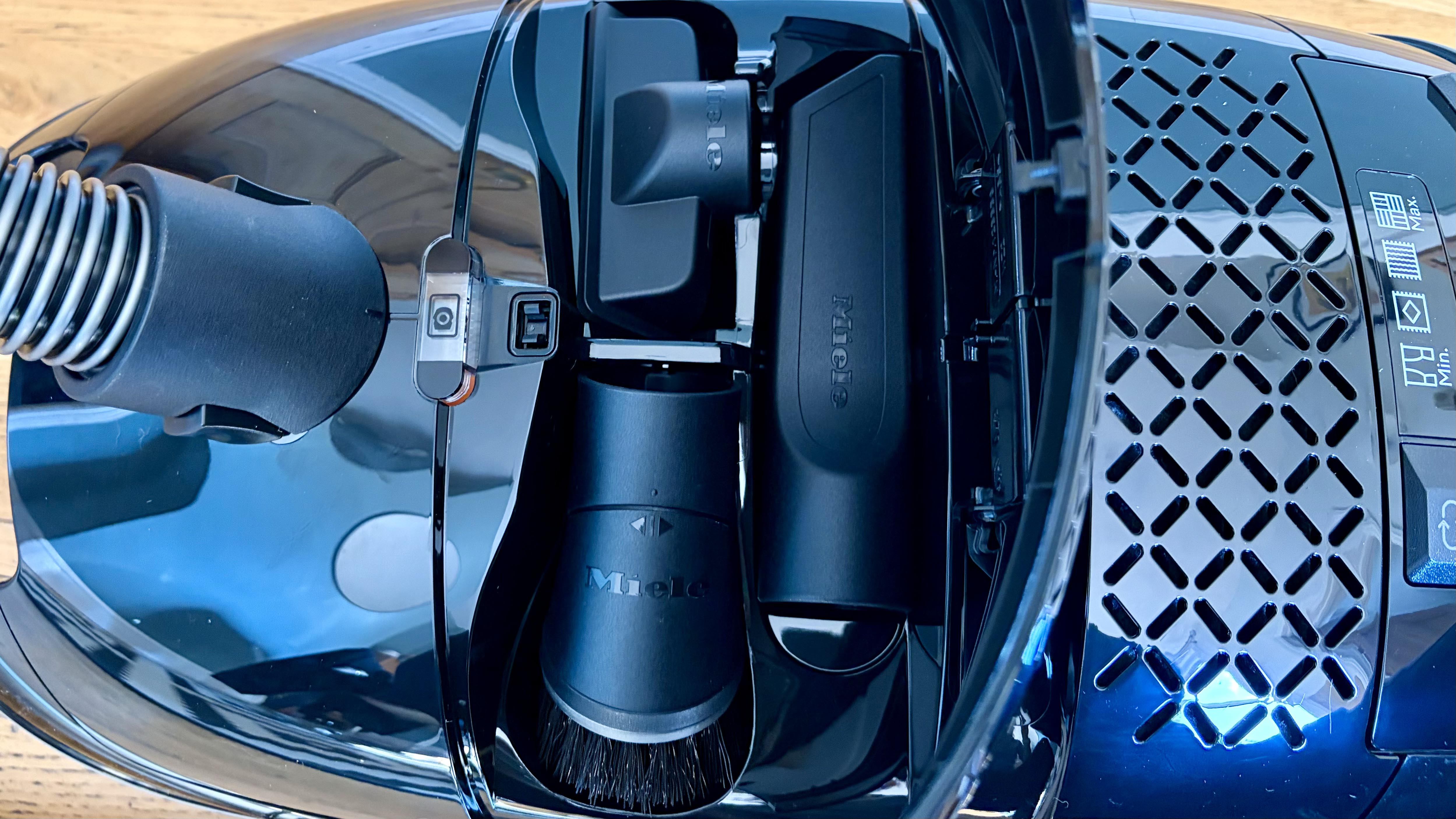 photos of the Miele Guard M1