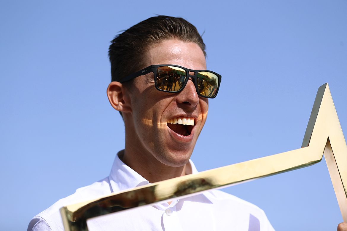2017 Abu Dhabi Tour winner Rui Costa with this year's trophy