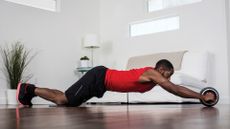 how to use an ab roller