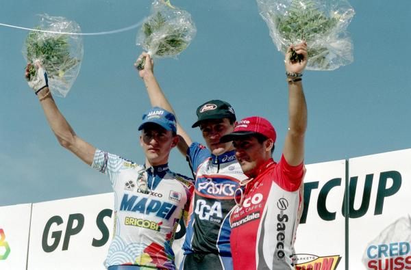 Zuri Metzgete podium in 1998: Frank Vandenbroucke, Michele Bartoli and Salvatore Commesso.