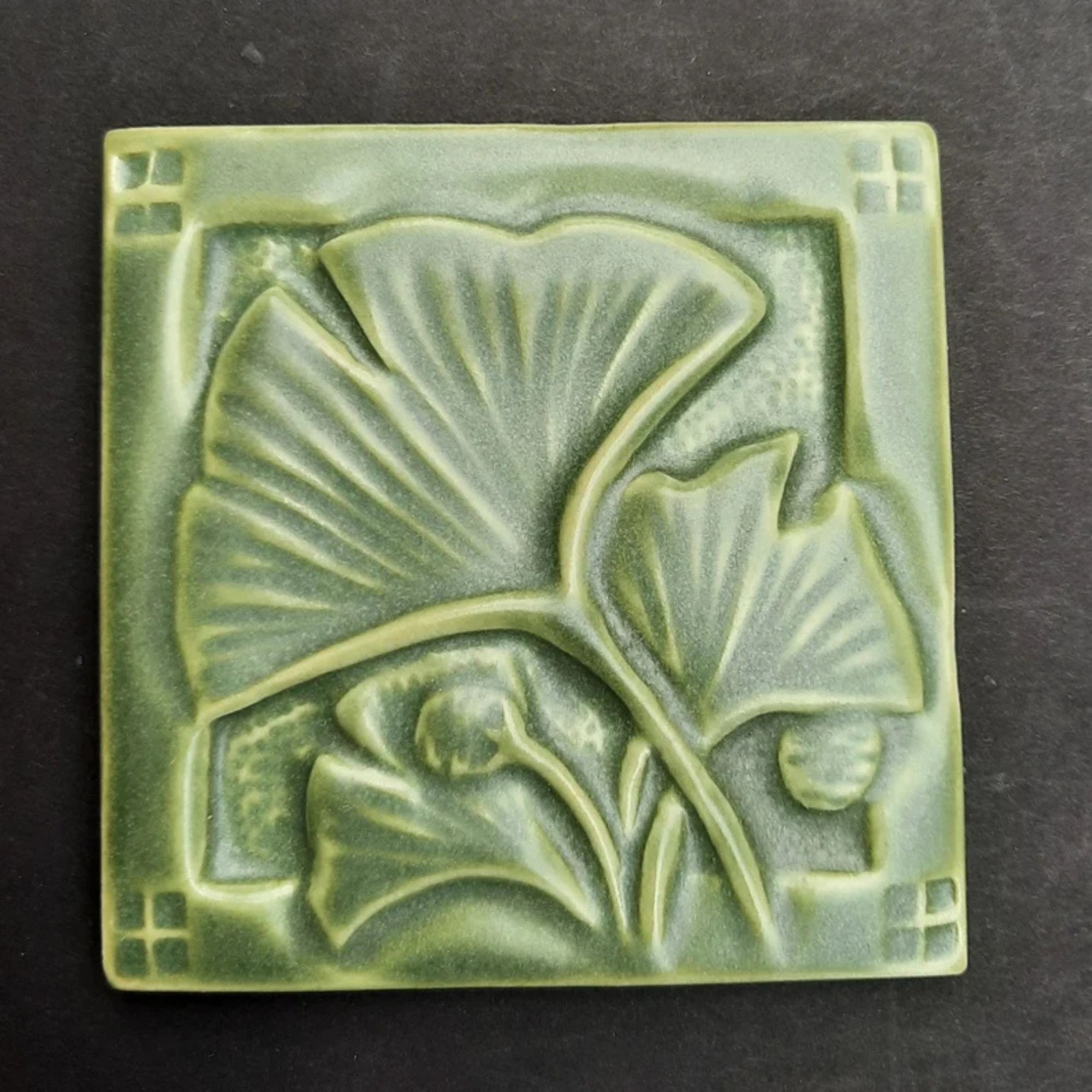 Ginkgo Tile, Arts and Crafts Style