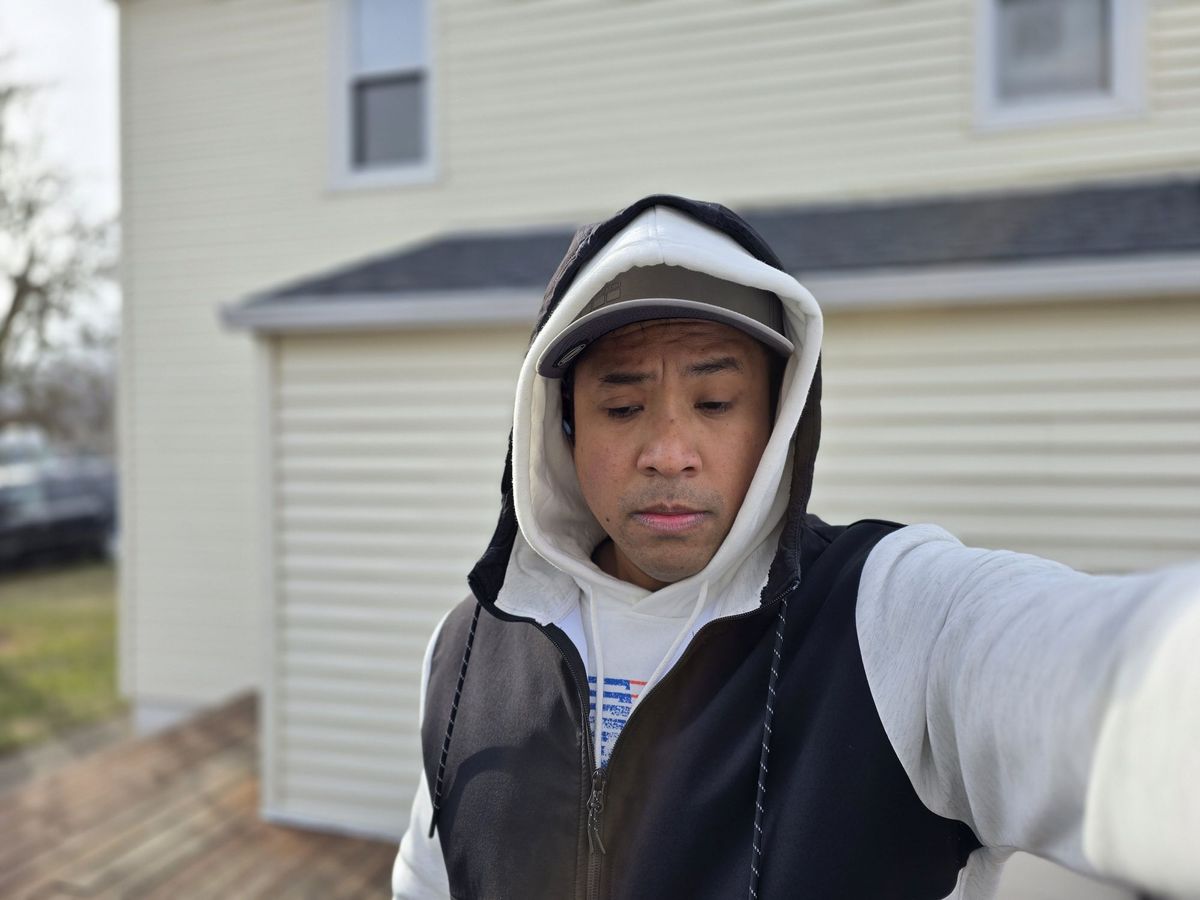 Samsung Galaxy S24 Ultra portrait sample.