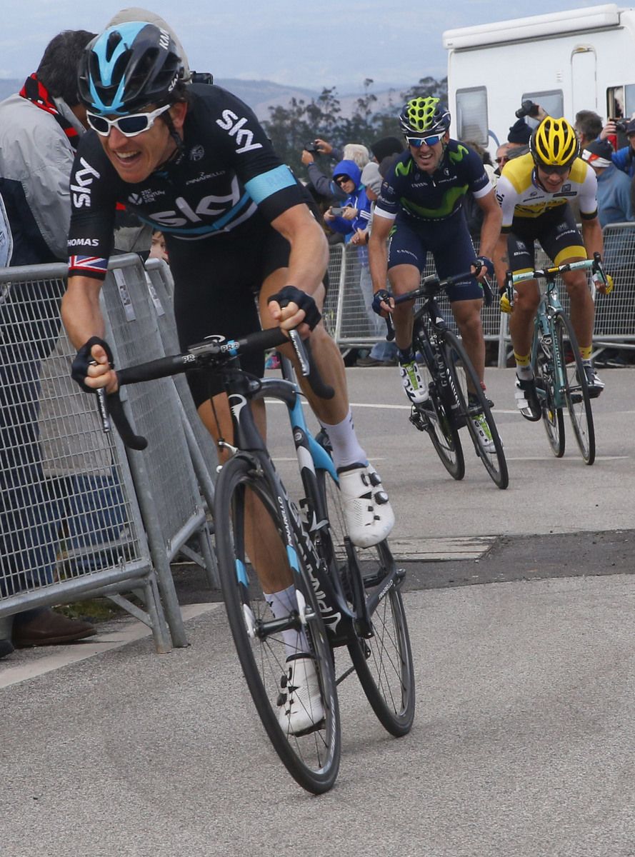 Geraint Thomas (Sky) riding to second place