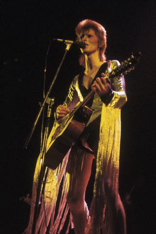 1970s Fashion: David Bowie