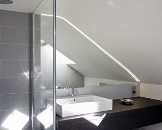 a loft conversion en suite bathroom