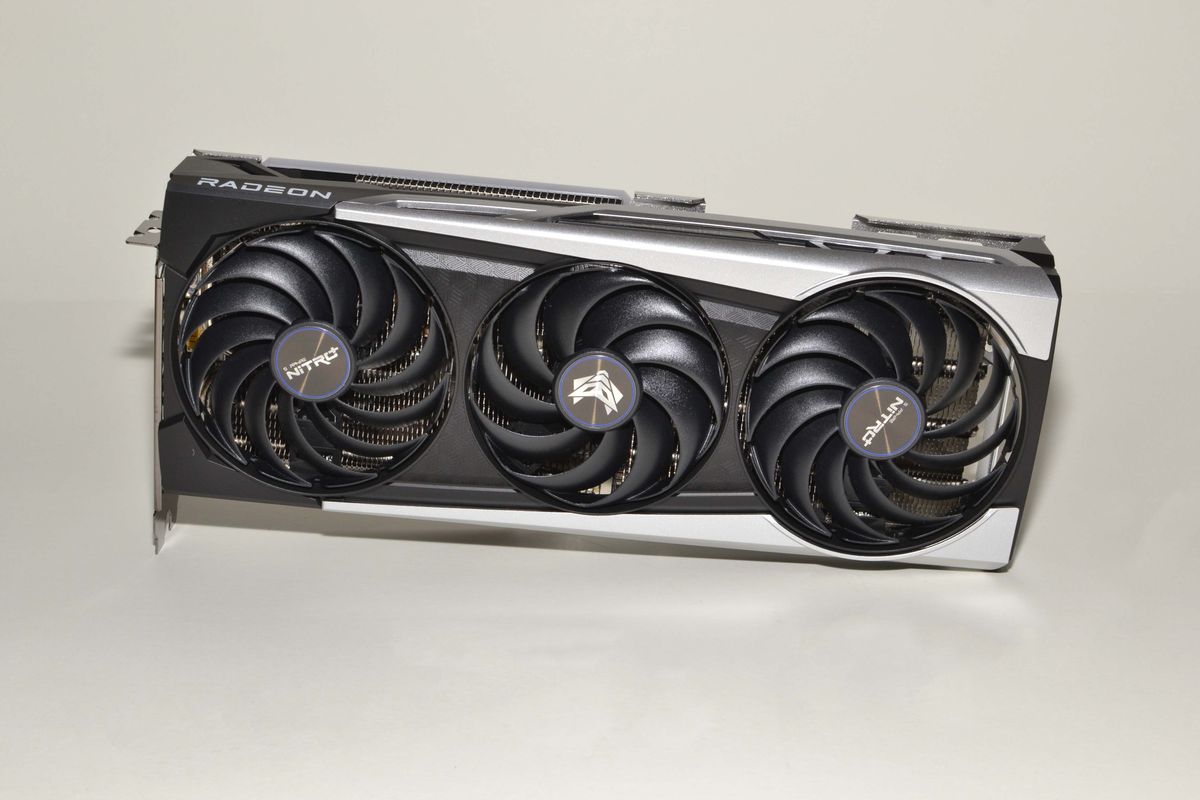 Sapphire Radeon RX 6800 XT Nitro+ Review - Clock Speeds & Power Limit