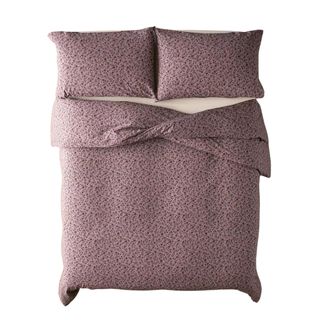 duvet cover and pillowcases with purple vine pattern