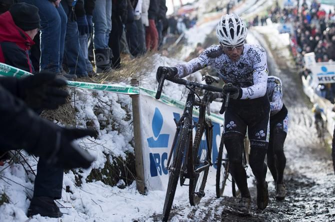 Sven Nys tackles the Hoogstraten Superprestige
