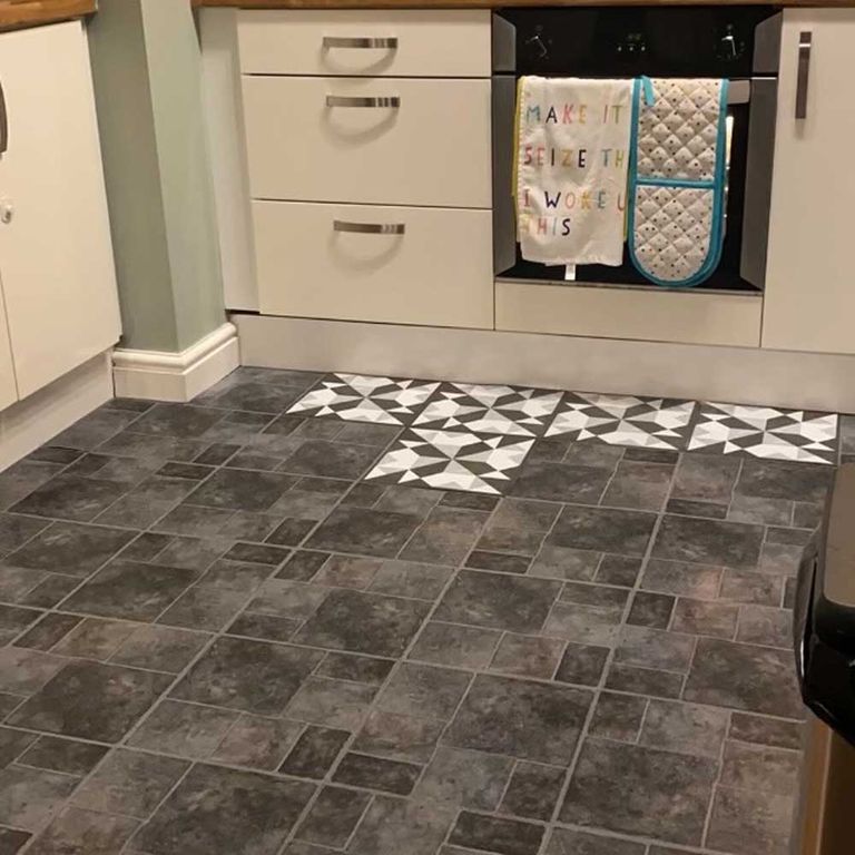 DIYer shares Home Bargains kitchen tiles makeover which cost £16