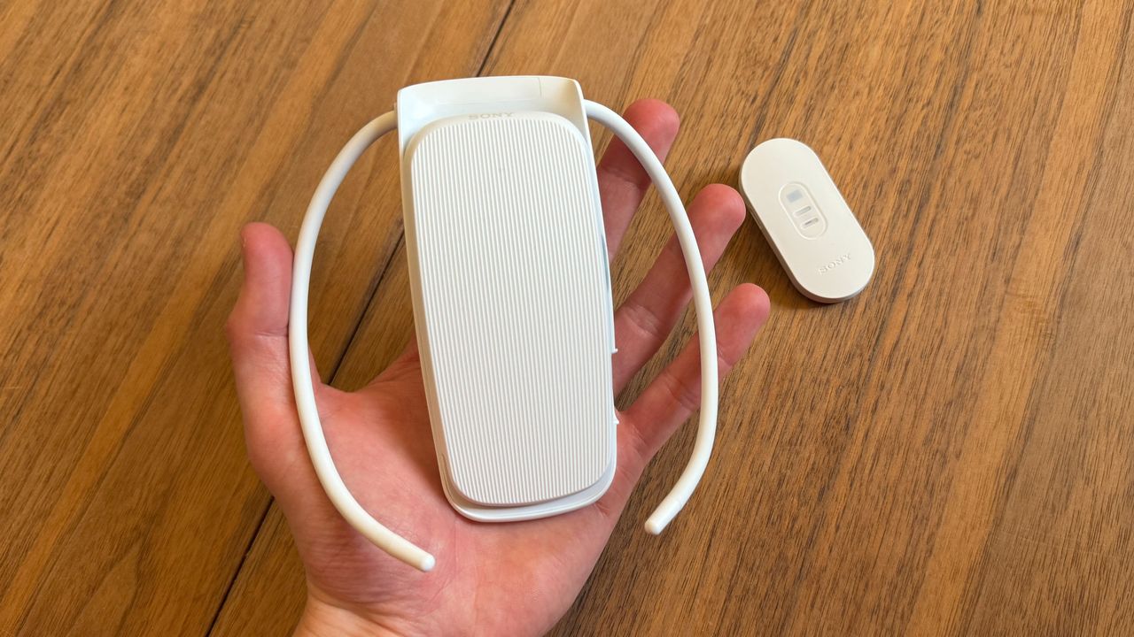 Sony Reon Pocket 5 on a table