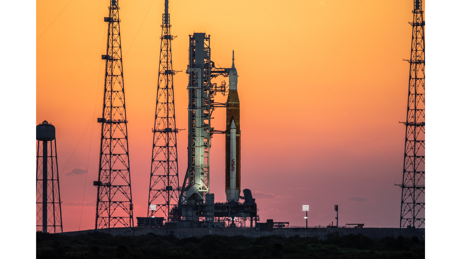 El Megacohete Artemis I De La NASA Ha Despegado Y Lanza Orión A La Luna