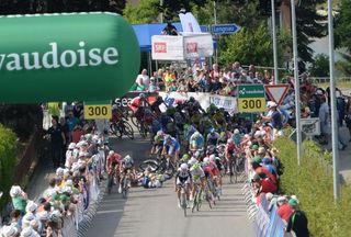Crash stops Goss' sprint hopes at Tour de Suisse