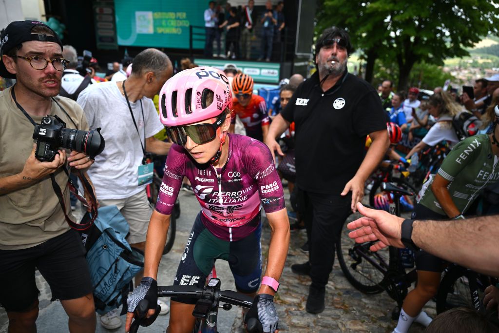 CANELLI ITALY JULY 05 Veronica Ewers of The United States and Team EF EducationTibcoSvb Purple Points Jersey reacts after the 34th Giro dItalia Donne 2023 Stage 6 a 1044km stage from Canelli to Canelli 315m UCIWWT on July 05 2023 in Canelli Italy Photo by Dario BelingheriGetty Images
