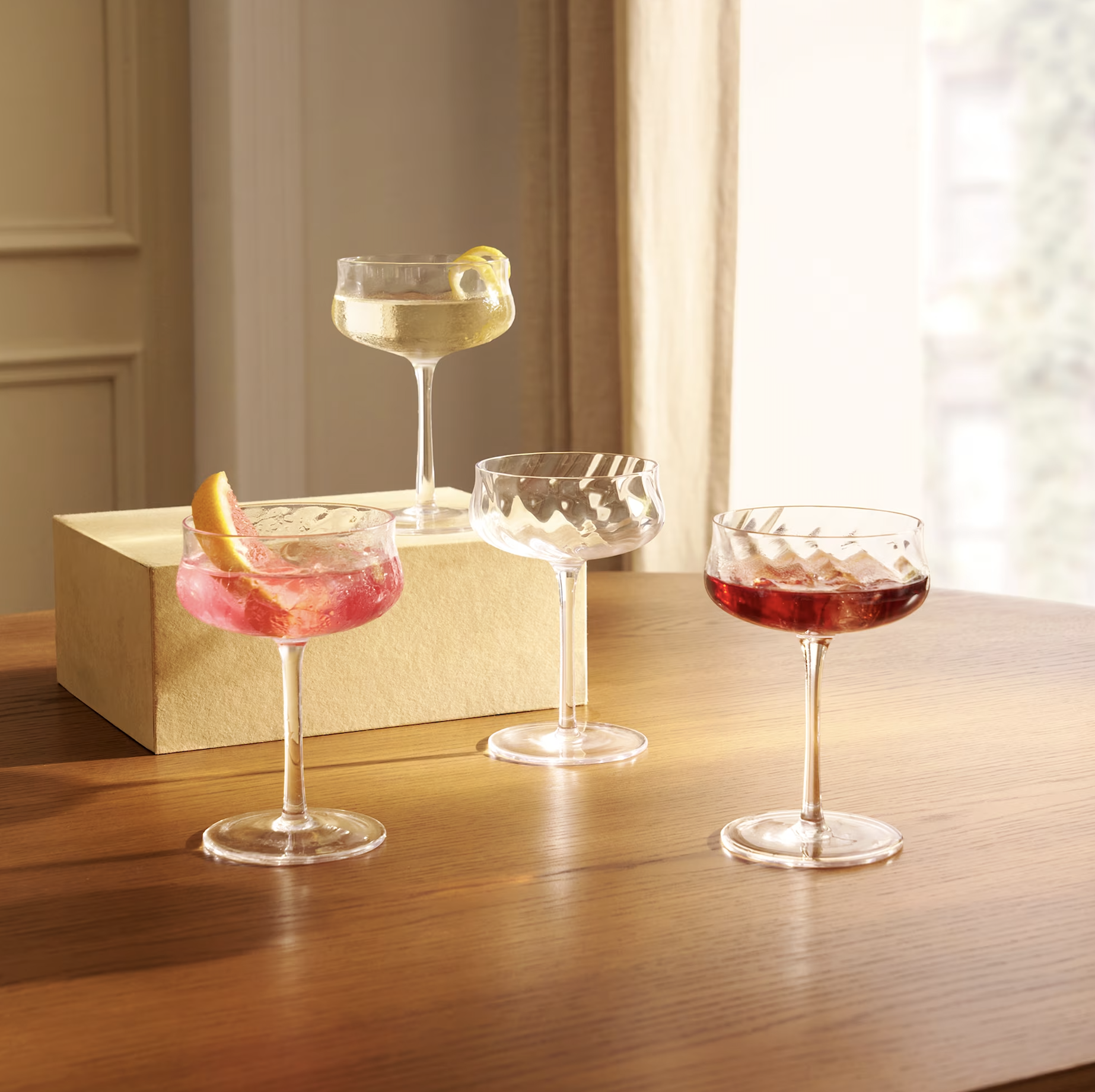 Castlery, Cascade Coupe Glasses, Set of 4