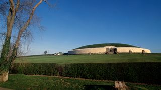 Summer Solstice 2022: IRELAND - NOVEMBER 10: Newgrange Stone Age Passage Tomb (UNESCO World Heritage List, 1993), County Meath. Ireland, ca 3200 bC.