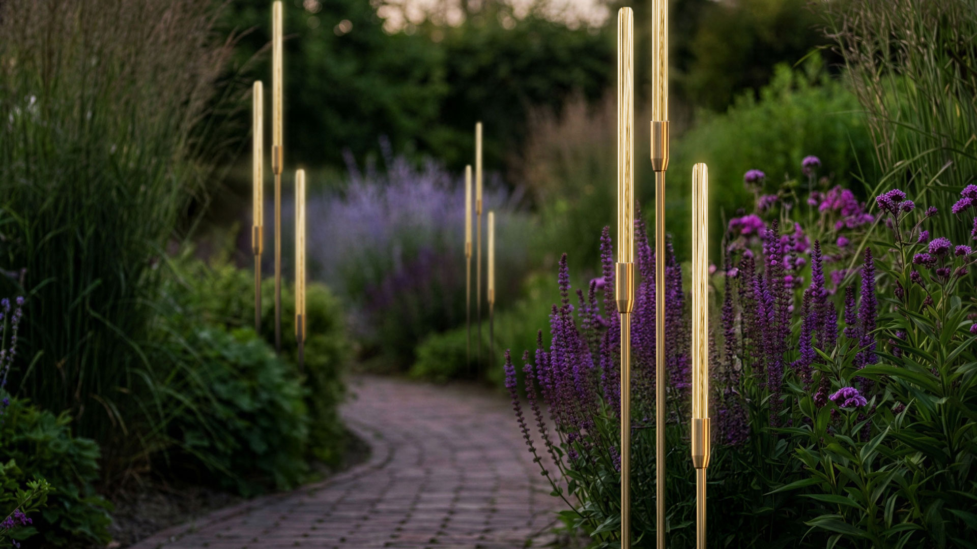 Pooky bullrush spike lights