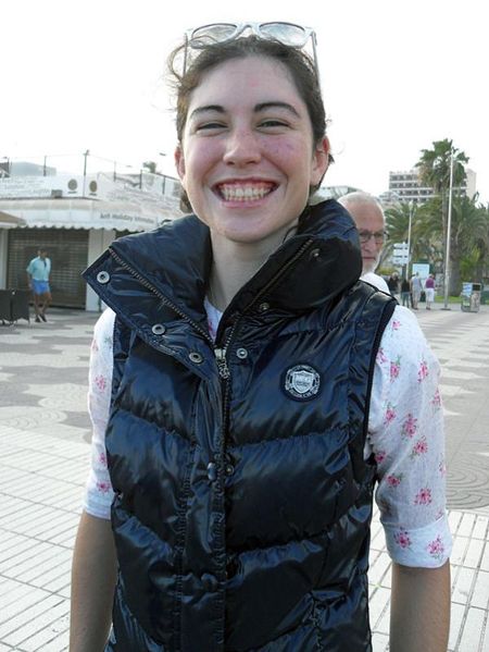 Emma Trott moves to the Dutch Nederland Bloeit team in 2011.