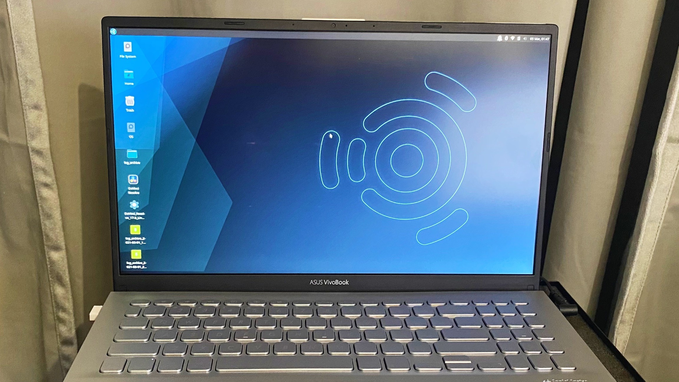 Ubuntu Studio review | Laptop Mag