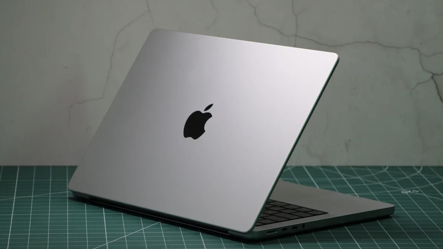 Забудьте о новых MacBook Air — возможно, Apple уже работает над MacBook Pro M4.