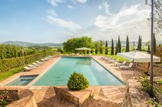 luxury Tuscan vineyard estate for sale