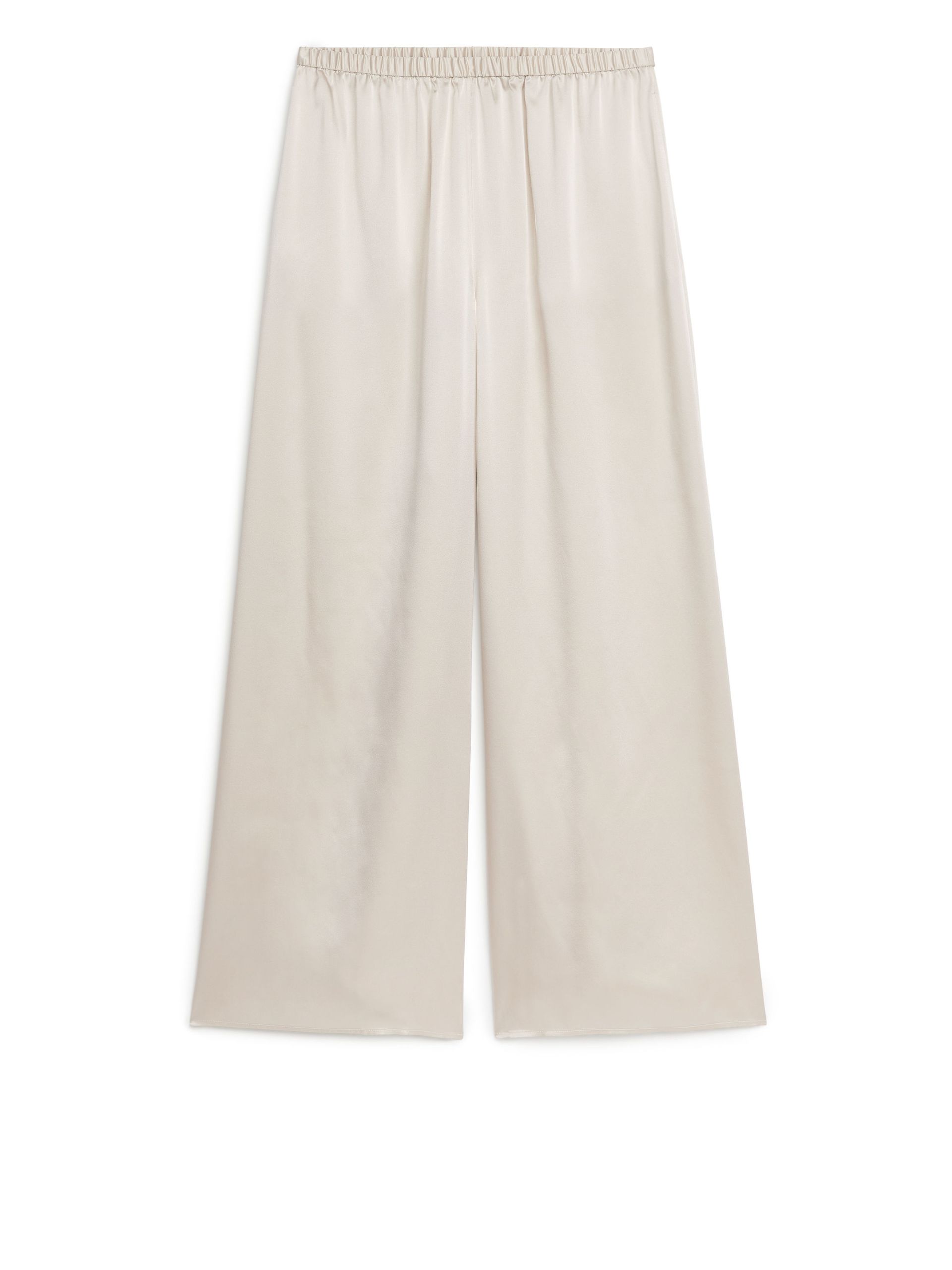 missing-image سوف ينتشر صيحة البنطلونات الحريرية في كل مكان هذا الربيع