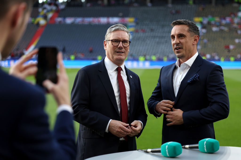 Gary Neville alongside Sir Keir Starmer