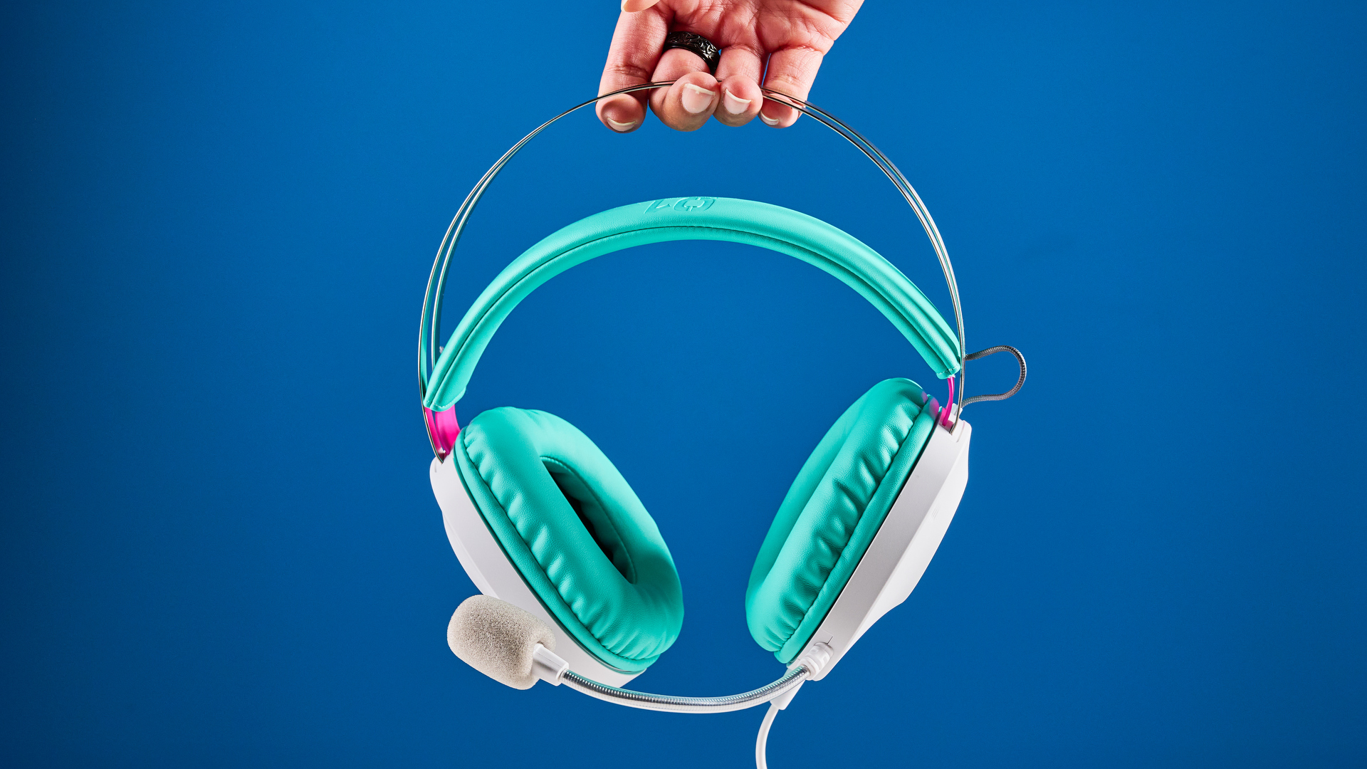 Asus TUF Gaming H1 Gen II Hatsune Miku Edition gaming headphones